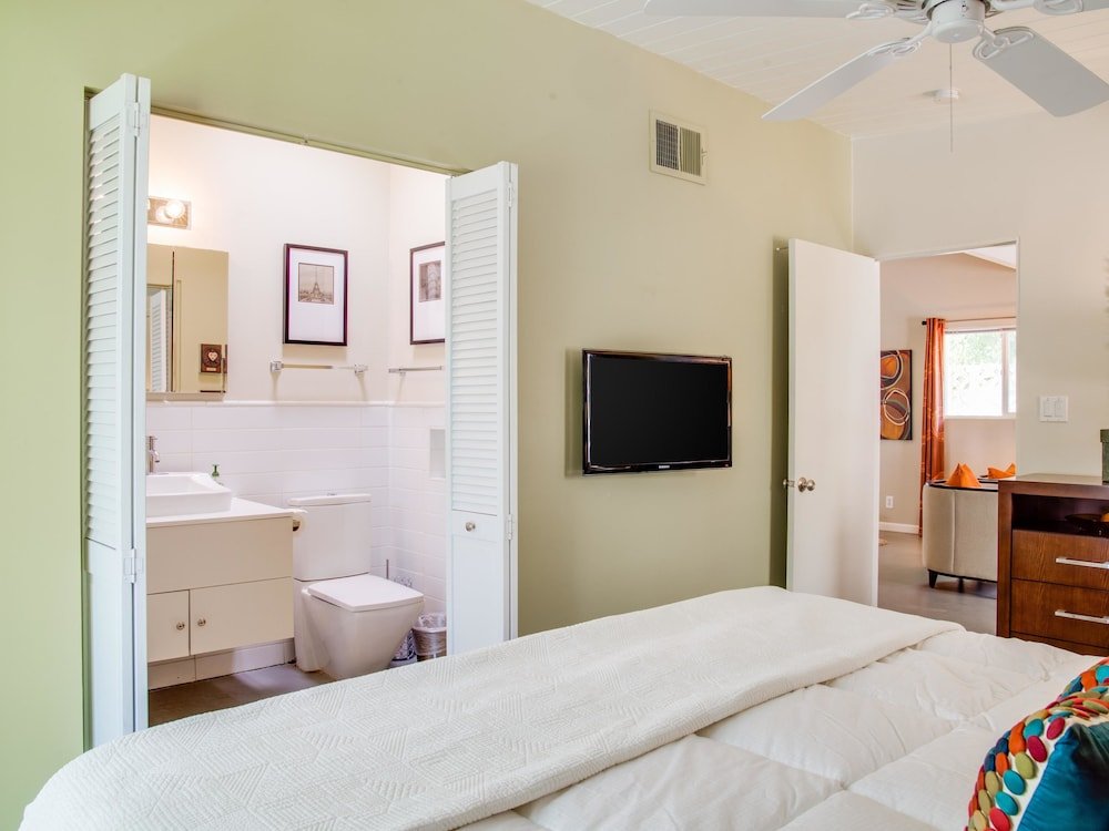 Фото R & R Rendezvous Holiday home 3