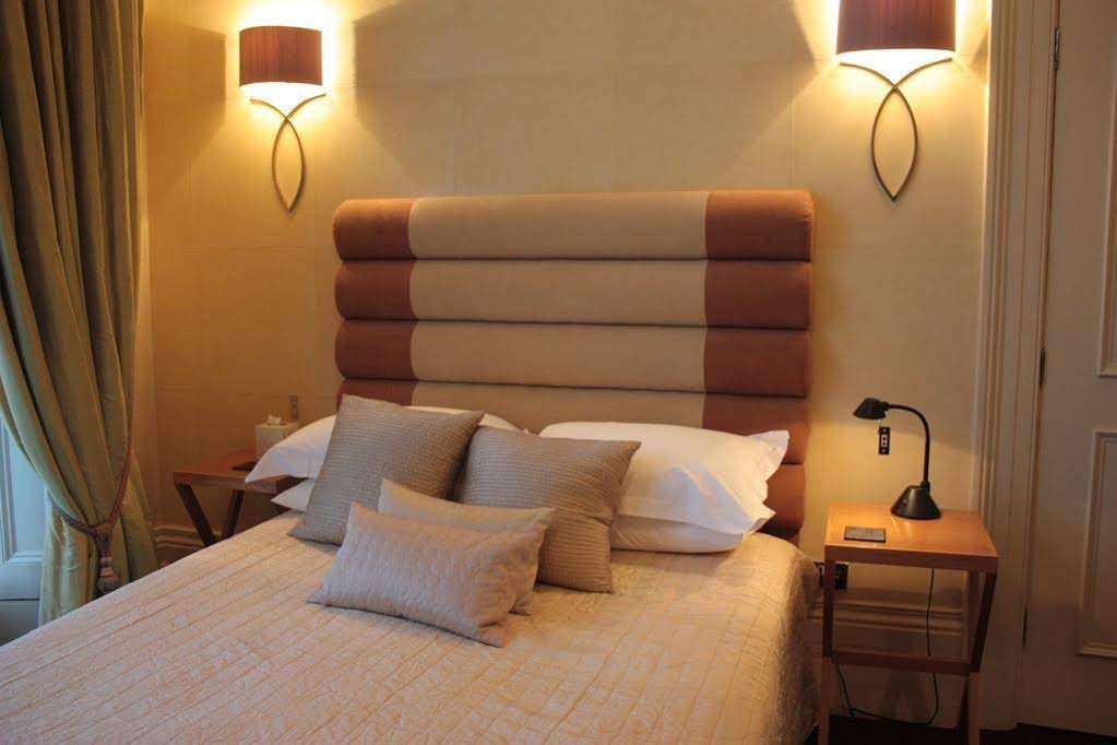 Фото Lypiatt House Hotel