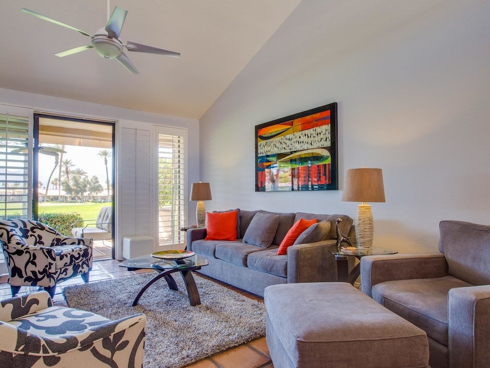 Фото Desert Song at Monterey Country Club Apartment 2