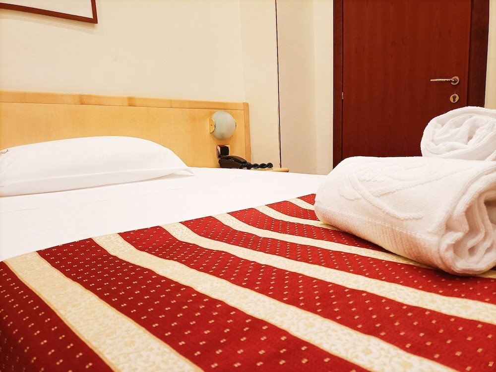 Фото Hotel Fiorella Milano