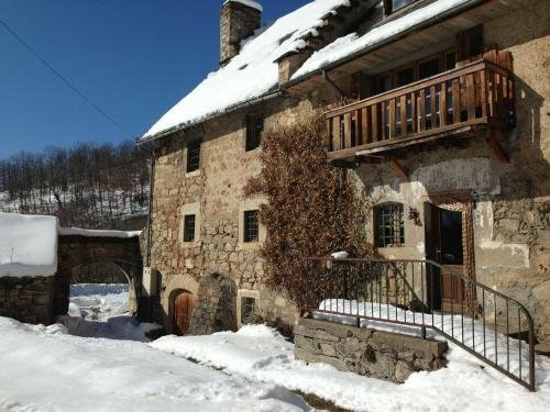 Гостиница Au Fil Des Saisons в Гренобле