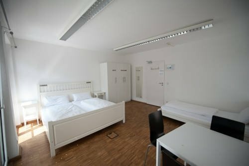 Гостиница Übernacht HostelHotelHome в Аугсбурге