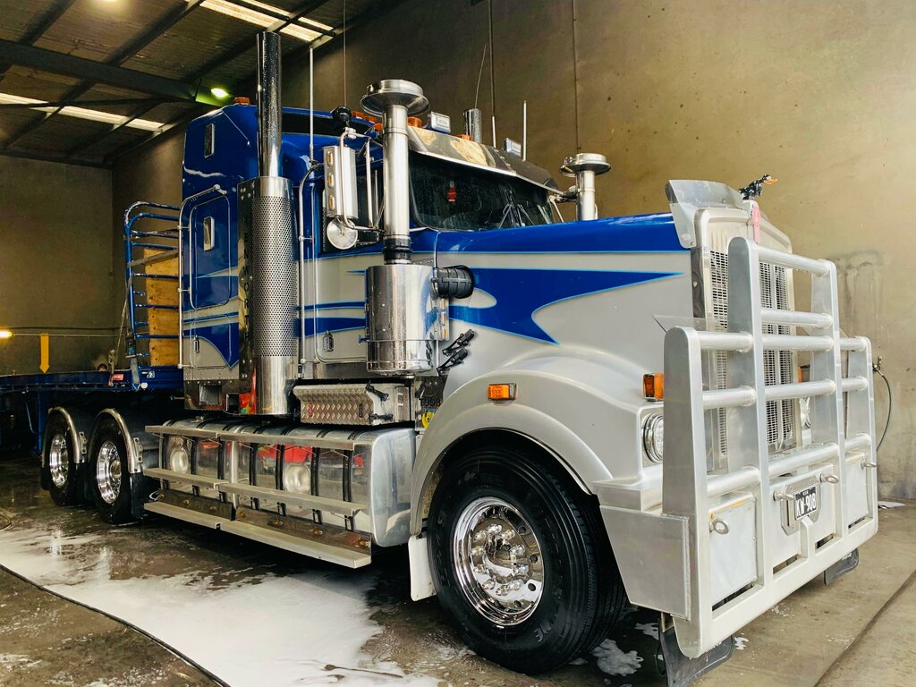 Car wash Shine Express Truck Wash Pty Ltd, Sydney, photo