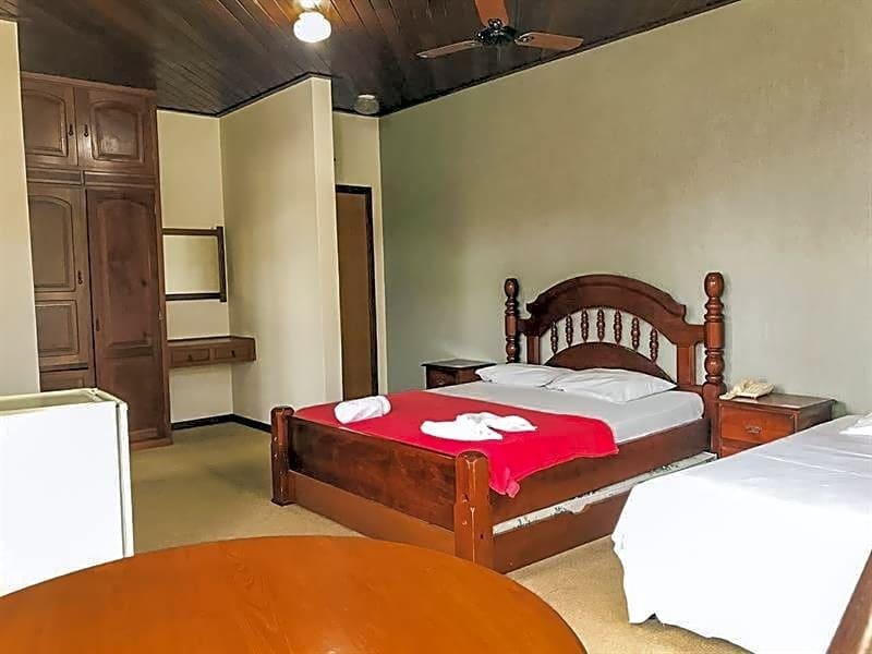 Фото Chateau Palace Hotel