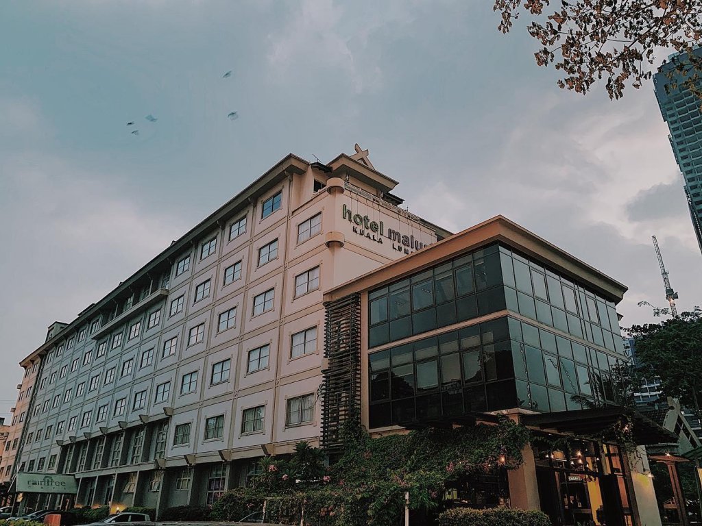 Фото Hotel Maluri