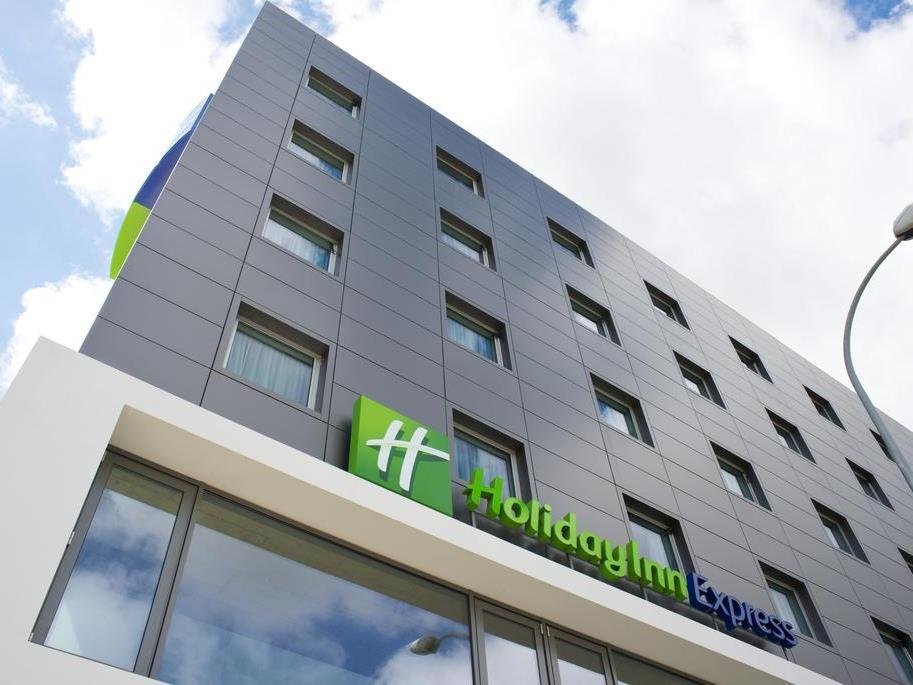 Фото Holiday Inn Express Lisbon Alfragide, an Ihg Hotel