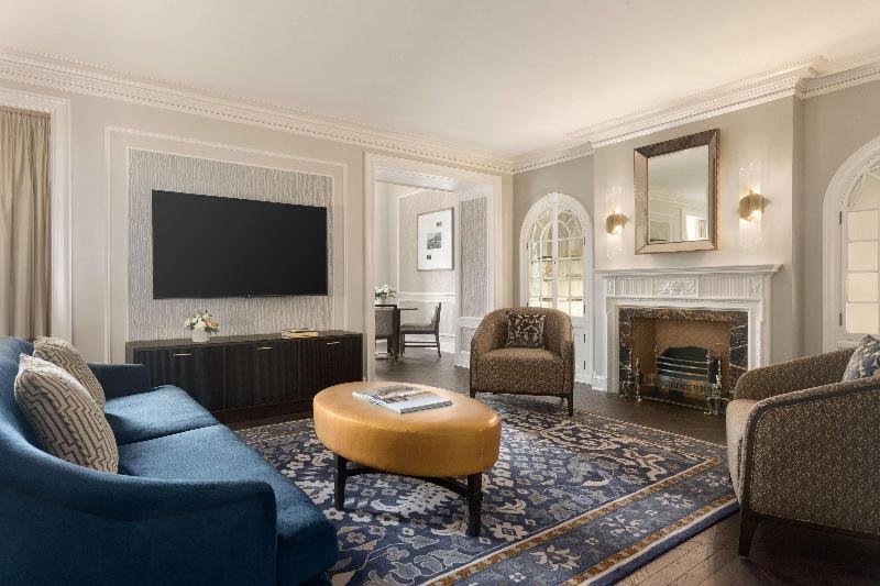 Фото Fairmont Hotel Vancouver