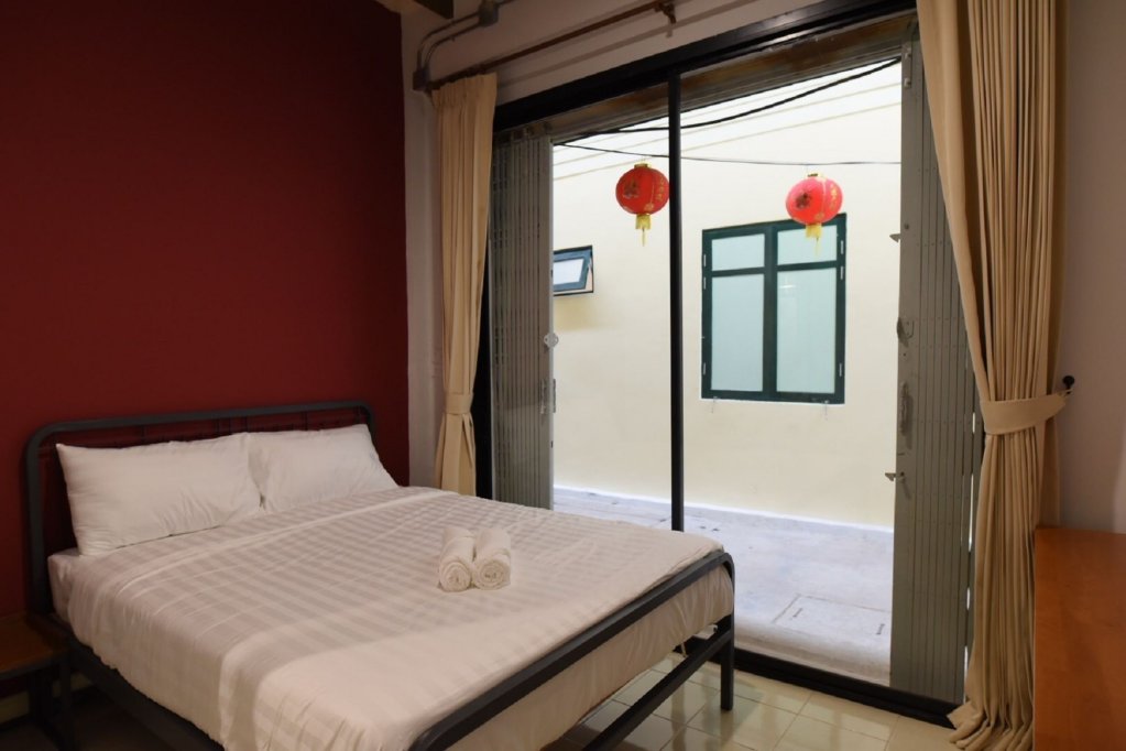 Фото Peace Factory Hostel