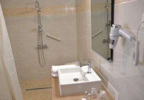 Фото Résidence Hôtelière de l'Estuaire