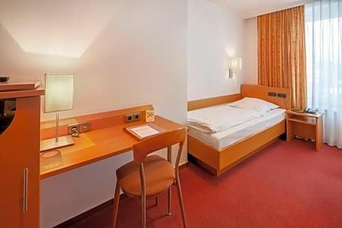 Фото Hotel Bad Minden