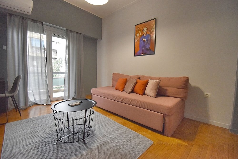 Фото Check Point - Syngrou Fix