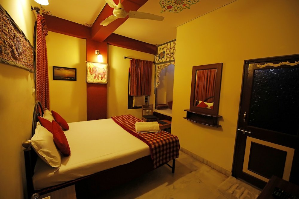 Фото Oyo 22442 Lake View Guest House And Restaurant