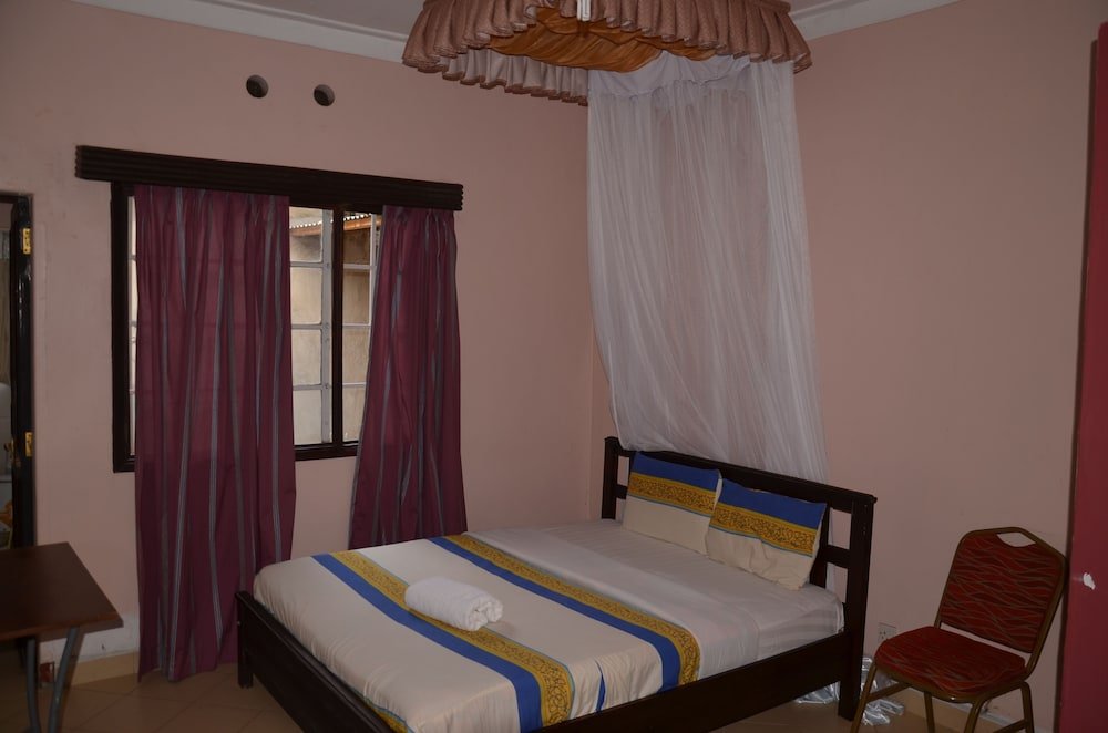 Фото Cosy Garden Guest House