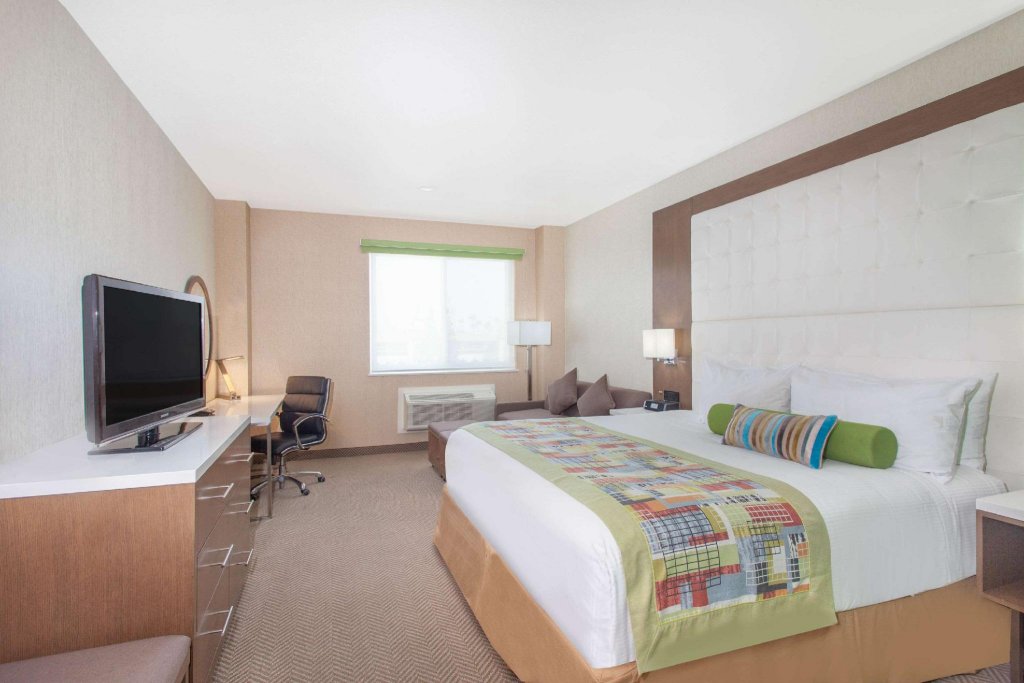 Фото Wyndham Anaheim