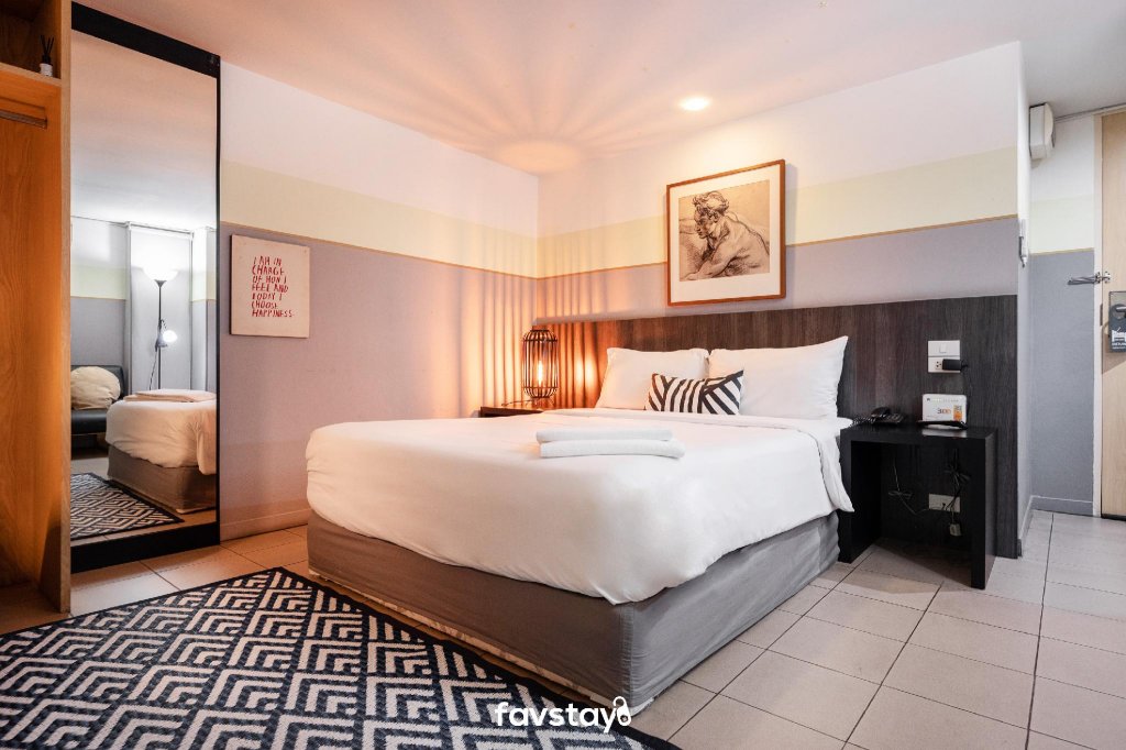 Фото Sathorn Terrace Apartment
