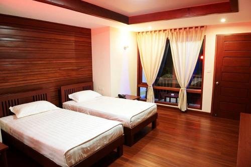 Фото Eain Taw Phyu Hotel