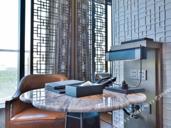 Фото Hualuxe Nanjing Yangtze River, an Ihg Hotel