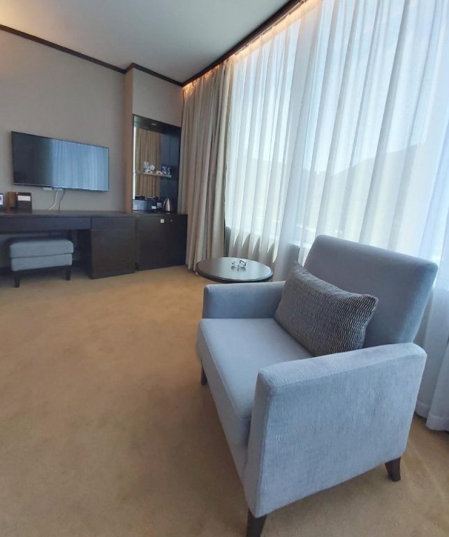 Фото South Pacific Hotel