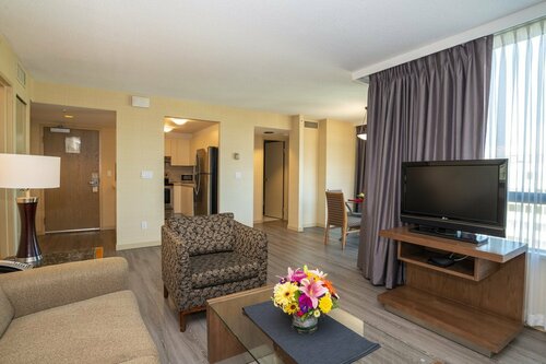 Гостиница Landis Hotel and Suites в Ванкувере