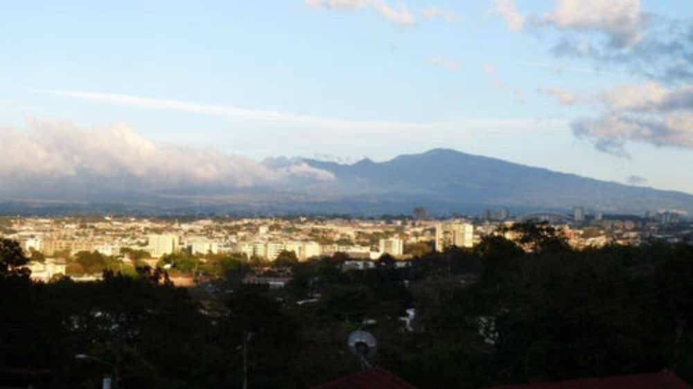 Фото Boutique Hotel Out of Bounds Costa Rica