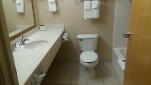Гостиница Rodeway Inn and Suites Tomahawk в Томахоке
