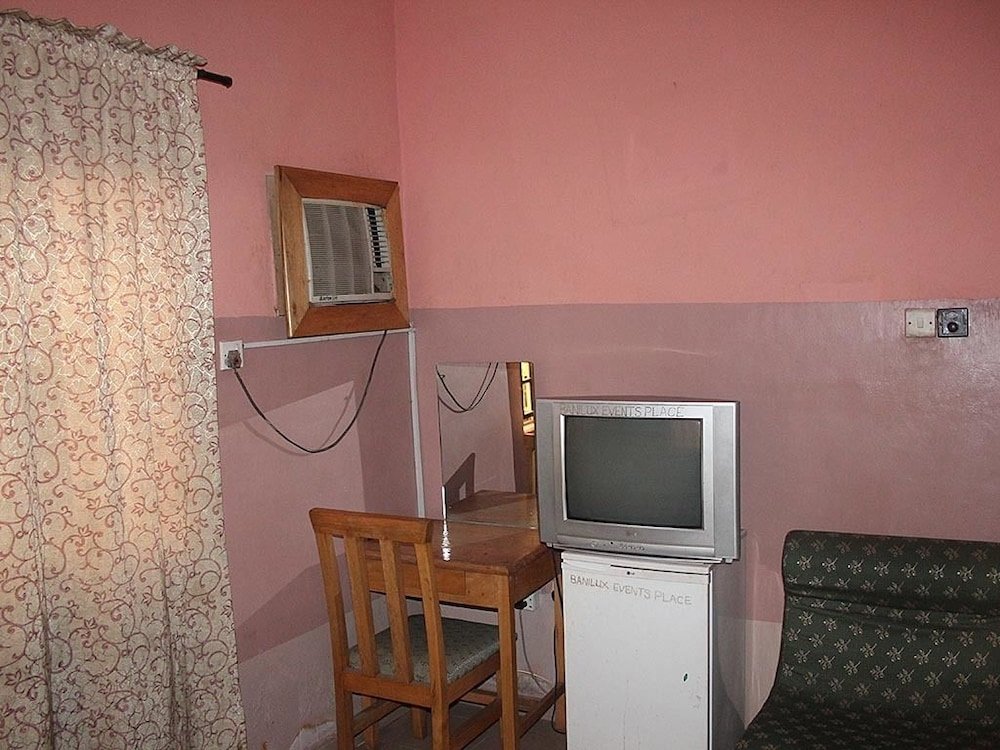 Фото Banilux Guest House