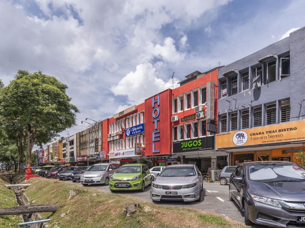 Фото отеля 1