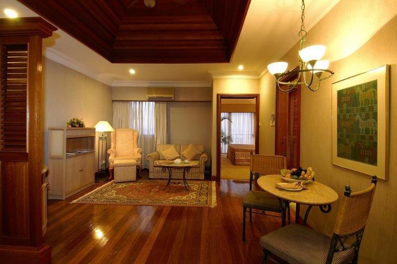 Фото Tiara Labuan Hotel