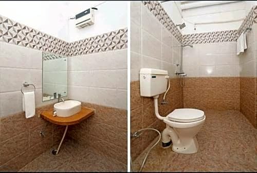 Фото Hotel heera Court