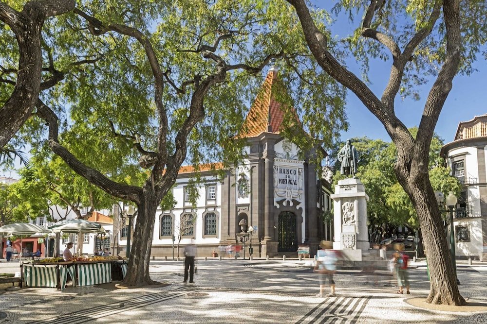 Фото Elias Garcia II by An Island Apart