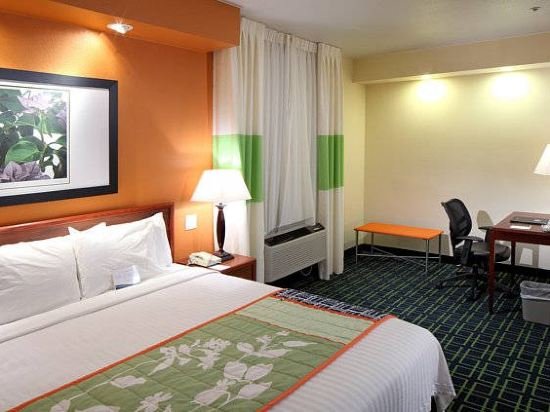 Фото Fairfield Inn & Suites by Marriott San Francisco San Carlos