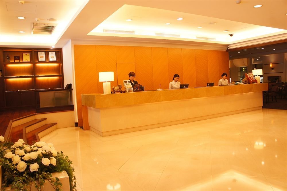 Фото Lakeshore Hotel Metropolis I