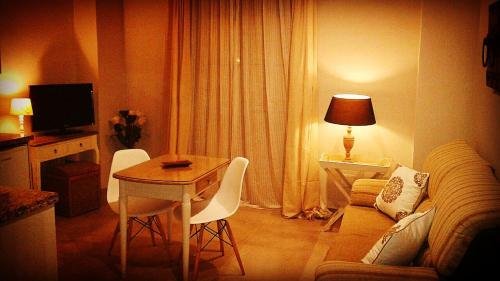 Фото Hostal Boutique Plaza Cantarero