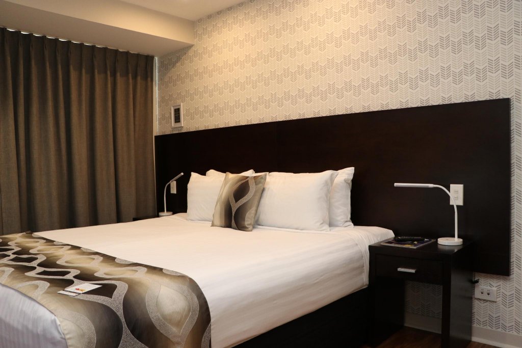 Фото Auckland City Hotel