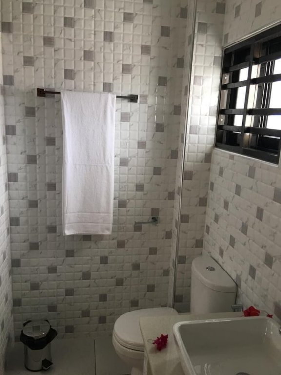 Фото Creole Breeze Self Catering Apartments