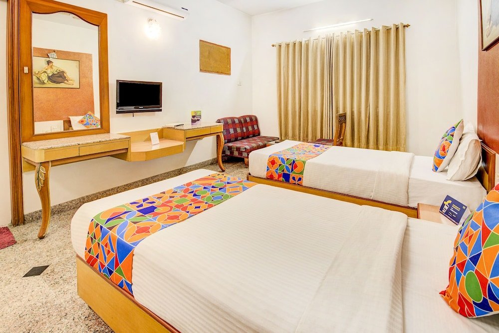 Фото FabHotel Kundan Palace