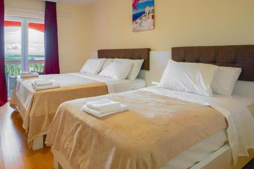 Фото Hotel Livadic