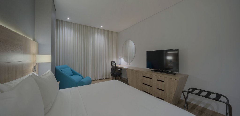 Фото Hilton Garden Inn Santa Marta