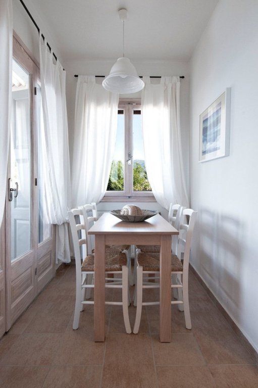 Фото Little Bird