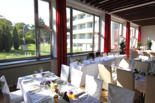 Фото College Garden Hotel