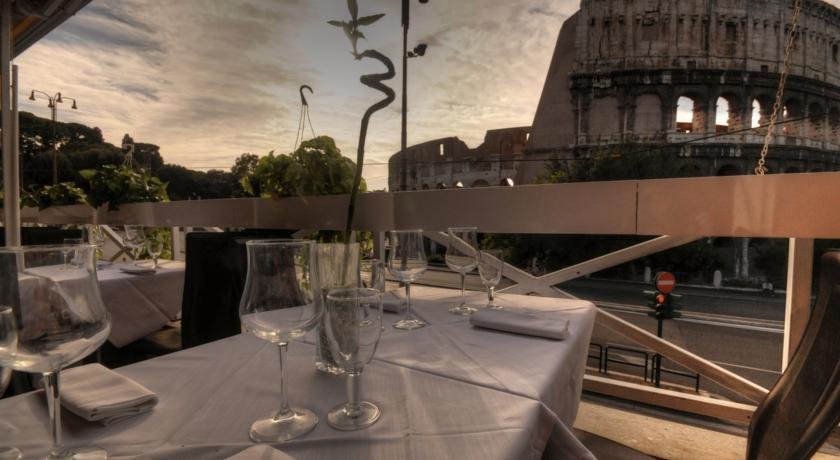 Фото Royal House