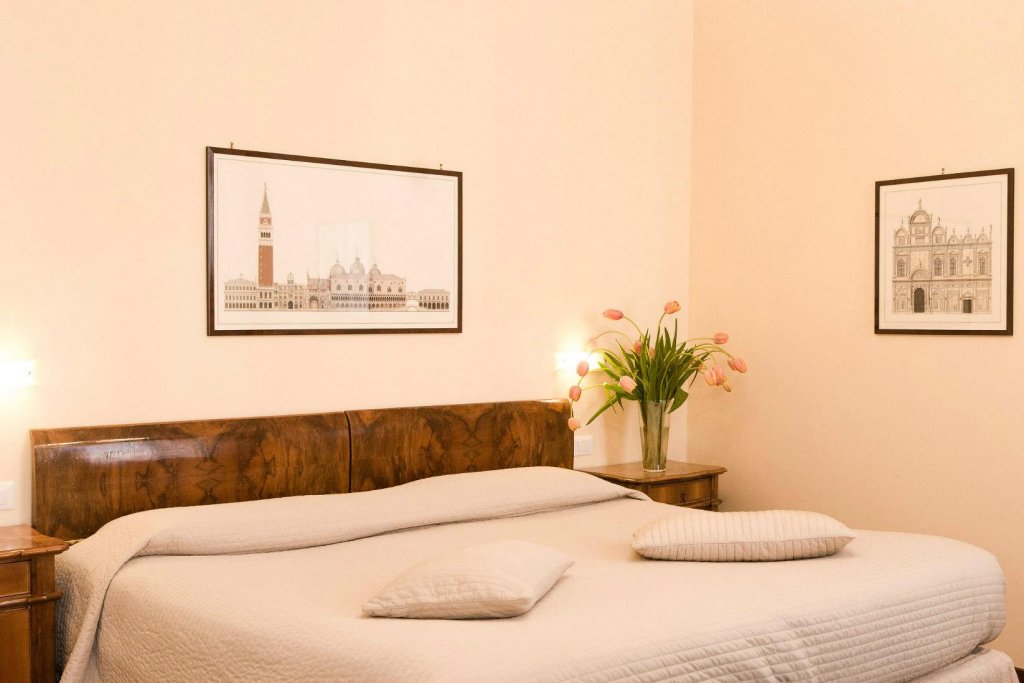 Фото Ca' Foscolo Residence