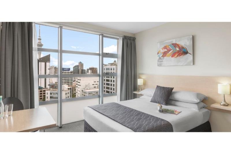 Фото Tetra Serviced Apartments by Castle