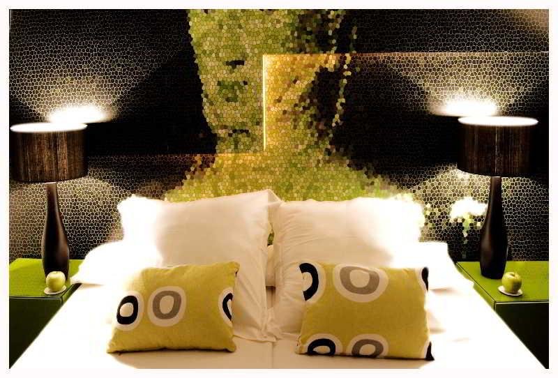 Фото Hotel Room Mate Laura