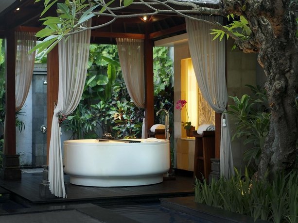 Фото Grand Whiz Hotel Nusa Dua Bali