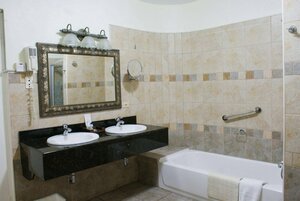 Гостиница Altamont Court Hotel