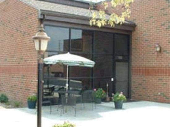 Фото Meadow Court Inn