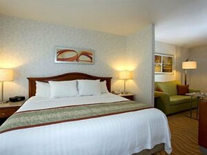 SpringHill Suites Old Montreal (Quebec, Montreal, arrondissement de Ville-Marie), hotel
