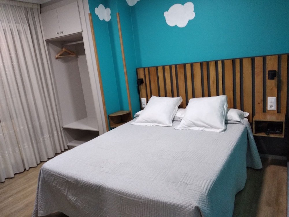 Фото Hostal Bríos