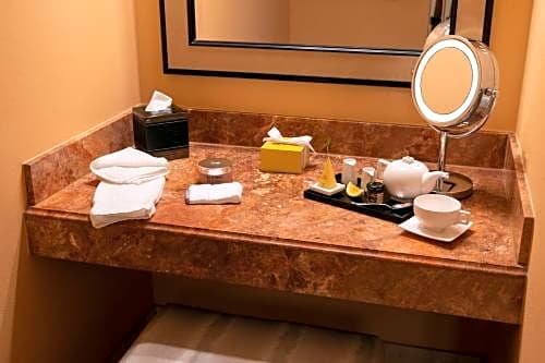 Фото The Stephen F Austin Royal Sonesta Hotel